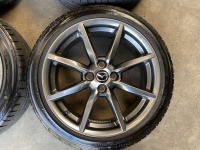 17 inch originele velgen + zomerbanden Mazda MX-5 996585