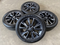 17 inch originele velgen + zomerbanden Skoda Yeti 5L0601025F