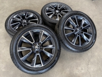 17 inch originele velgen + zomerbanden Skoda Yeti 5L0601025F