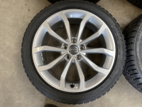 18 inch originele velgen + winterbanden Audi A4 B9 8W0601025ED