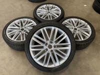 18 inch originele velgen + zomerbanden Seat Leon 575601025D set 1