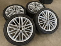 18 inch originele velgen + zomerbanden Seat Leon 575601025D set 1