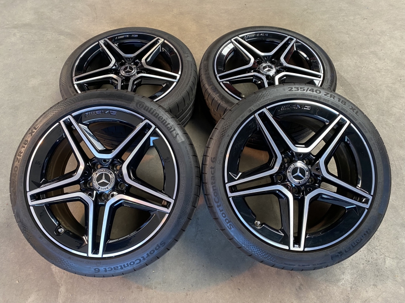 18 inch originele AMG 35 velgen + zomerbanden Mercedes CLA 35 AMG A1184010200