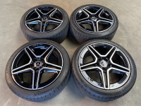 18 inch originele AMG 35 velgen + zomerbanden Mercedes CLA 35 AMG A1184010200