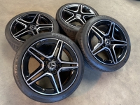 18 inch originele AMG 35 velgen + zomerbanden Mercedes CLA 35 AMG A1184010200