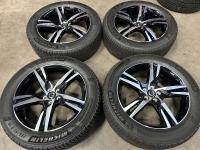 19 inch originele R Design velgen + winterbanden volvo XC60 32327353 set 1