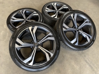 20 inch originele Audi sport velgen + zomerbanden Q3 83A601025AC