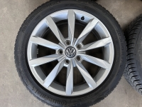 17 inch Dijon velgen + vierseizoenenbanden Volkswagen Golf 5GO601025K