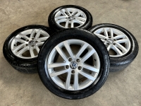 16 inch originele velgen + zomerbanden Volkswagen Golf 5K0601025E