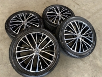 17 inch originele vallelunga velgen + zomerbanden Volkswagen Golf 5TA601025E