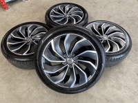 17 inch originele  Ventura velgen + zomerbanden Volkswagen Golf 8 5HG601025B