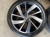 18 inch originele Polanka velgen + zomerbanden Volkswagen Touran 5GM601025N