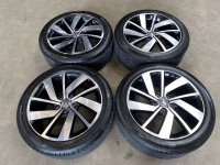 18 inch originele Polanka velgen + zomerbanden Volkswagen Touran 5GM601025N