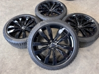 zwarte 20 inch originele Suzuka velgen + winterbanden Volkswagen Tiguan 5NN601025E