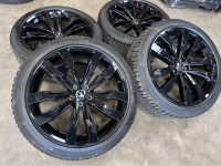 zwarte 20 inch originele Suzuka velgen + winterbanden Volkswagen Tiguan 5NN601025E