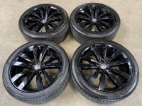 zwarte 20 inch originele Suzuka velgen + zomerbanden Volkswagen Tiguan 5NN601025E (2)