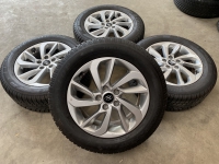 17 inch originele velgen + winterbanden Hyundai IX35 / Tucson 225 60 17