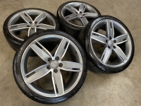 19 inch originele 5 arm wing velgen + winterbanden Audi A3 S3 RS3 8V0601025AS