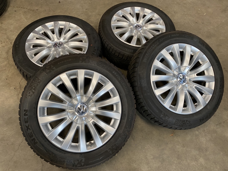 17 Inch Originele Velgen + Winterbanden Volkswagen Tiguan - Www 