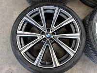 22 inch originele velgen + zomerbanden BMW X5 X6 G05 G06 746 8072000 8072001