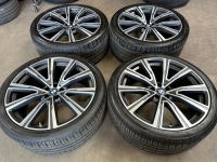 22 inch originele velgen + zomerbanden BMW X5 X6 G05 G06 746 8072000 8072001