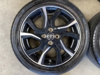 16 inch originele velgen + zomerbanden Toyota Yaris 195 60 16