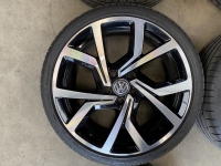 19 inch originele Brescia velgen + zomerbanden Volkswagen Golf 7 clubsport 5G0601025CL