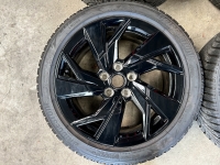 17 inch originele velgen + winterbanden Opel Astra L  9843281580