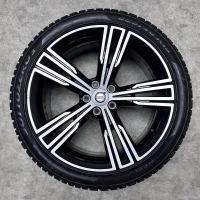 19 inch originele R Design velgen + winterbanden Volvo V60 32143049