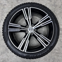 19 inch originele R Design velgen + winterbanden Volvo V60 32143049