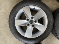 16  inch originele velgen + winterbanden Skoda Octavia 5E0601025H