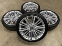 19 inch originele Audi A4 B9 velgen + zomerbanden 245 35 19