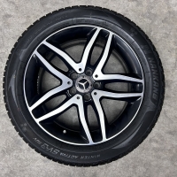 18 inch originele velgen + winterbanden Mercedes GLA A1564010100