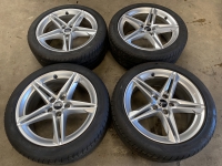 18 inch originele velgen + zomerbanden Audi A4 B9 B8 8W0601025EC