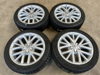 17 inch originele velgen + winterbanden Toyota Auris - Corolla 42611-YY850