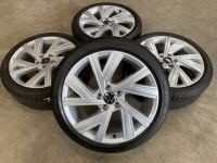 18 inch originele Bergamo velgen + zomerbanden VW Golf 8 5H0601025M set 1