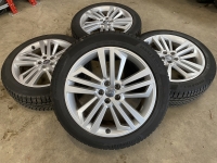 20 inch originele velgen + winterbanden Audi Q5 hybrid 80A601025L (Set 3)