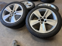 17 inch originele Dynamic velgen + vierseizoenenbanden Seat Leon 5F0601025B