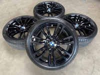 19 inch originele velgen + zomerbanden BMW 3 4 serie style 403 M  7850020 7850021 set 1