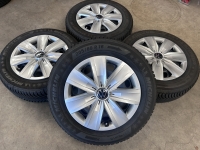 16 inch originele velgen + wieldoppen + winterbanden Volkswagen T-Roc set 2