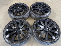 19 inch lombartho  velgen + vierseizoenenbanden Renault Megane