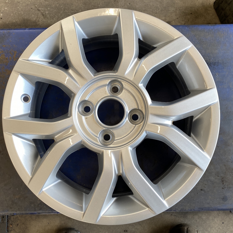 15 inch originele velg Volkswagen Up 1S0601025J