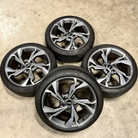 18 inch originele velgen +  zomerbanden Audi A3 S3 8Y 8Y0601025H set 1
