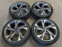 18 inch originele velgen +  zomerbanden Audi A3 S3 8Y 8Y0601025H set 1