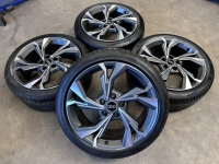 18 inch originele velgen +  zomerbanden Audi A3 S3 8Y 8Y0601025H set 1