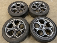 17 inch originele velgen + zomerbanden Ford Ecosport CN15-J4B