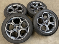 17 inch originele velgen + zomerbanden Ford Ecosport CN15-J4B