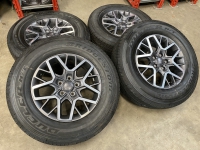 18 inch originele velgen + banden Jeep Wrangler (5 stuks) 6SV84TRMAA