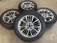 18 inch originele Ford Kuga MK3 velgen met vierseizoenenbanden LV4J-1007-A1A