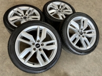 18 inch originele velgen + zomerbanden Audi A4 B9 B8 80A601025B